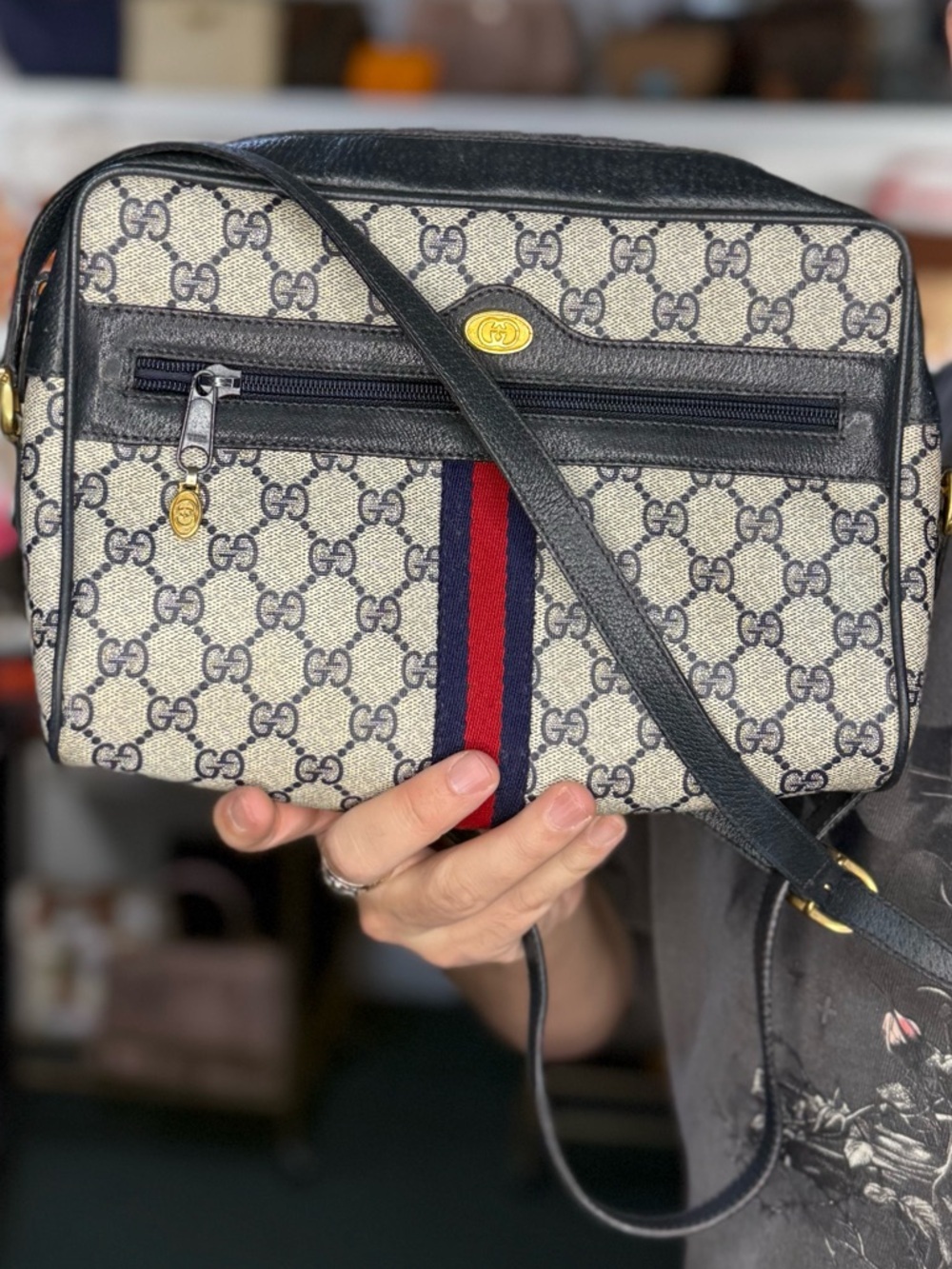 GUCCI NAVY SUPREME CROSSBODY